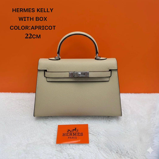 Hermes ᴋᴇʟʟʏ ʙᴀɢ  
silver hardware 
ᴡɪᴛʜ ʙᴏx 
🎁🎁🎁

ʟᴇᴀᴛʜᴇʀ 
sɪᴢᴇ:22ᴄᴍ 
90 dhs🪙🌨️

Zain56
♥️♥️♥️