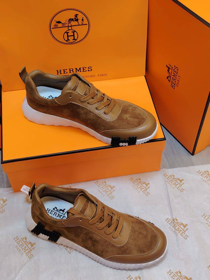 Hermes 
Shoes For Men,

High Quality,
Size 40 To 45


150 dhs🇦🇪🇦🇪

Zain120
♥️♥️♥️