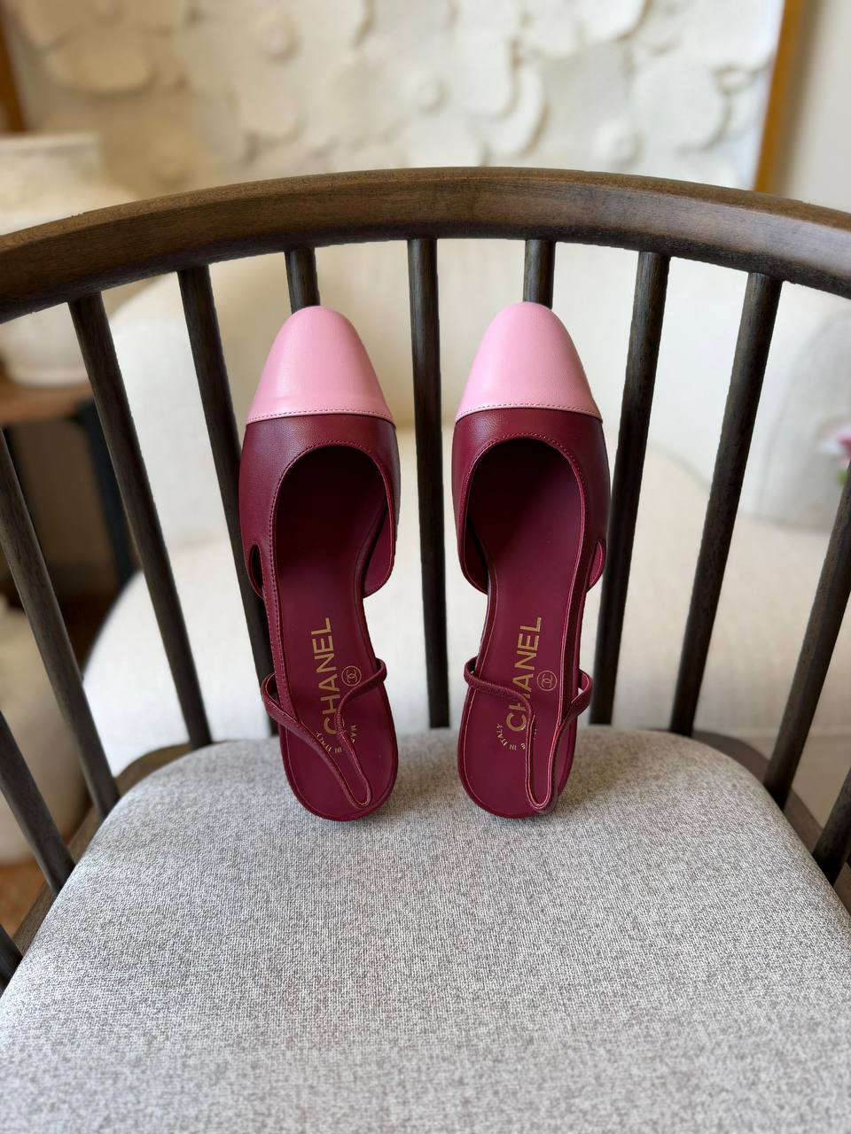 Chanel
𝑨𝑨𝑨 𝑸𝒖𝒂𝒍𝒊𝒕𝒚
𝑺𝒊𝒛𝒆 𝟑6 𝒕𝒐 𝟒2 
450 dhs✅

Zain81
♥️♥️♥️