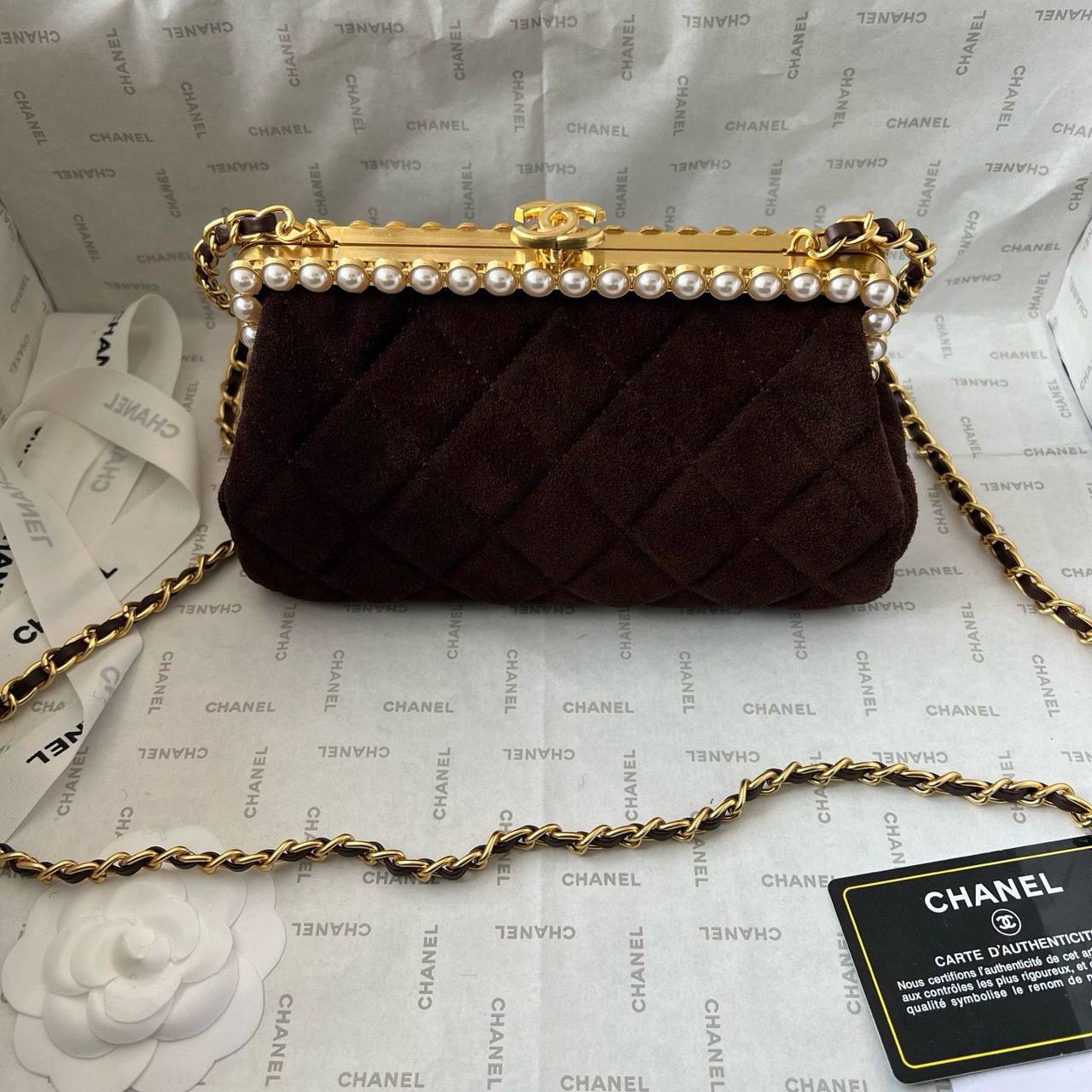Chanel 💕💕🙋🏻‍♀️
Master
20cm🫶🏼 
290 dhs💓

Zain228
♥️♥️♥️