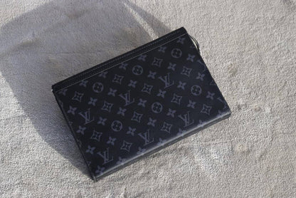 Men's Clutch 
90 dhs❣️

Zain33
♥️♥️♥️