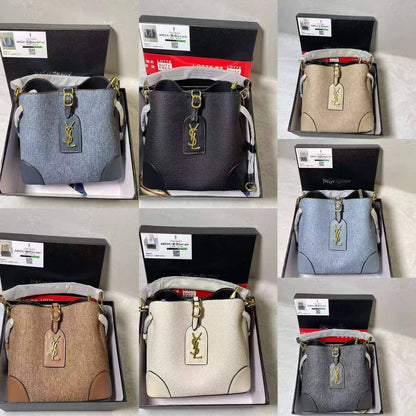 Mixed bags 

100 dhs🪙🖤

good quality

Zain143
♥️♥️♥️