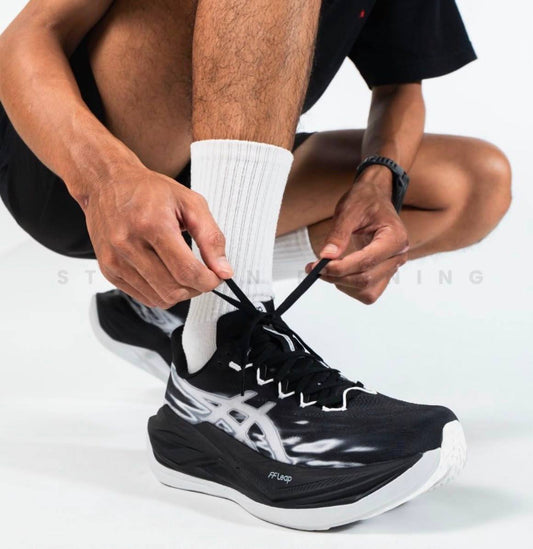 ASICS Superblast 3
Black White，
Size 36-45 ，
240 dhs✅

Zain18
♥️♥️♥️