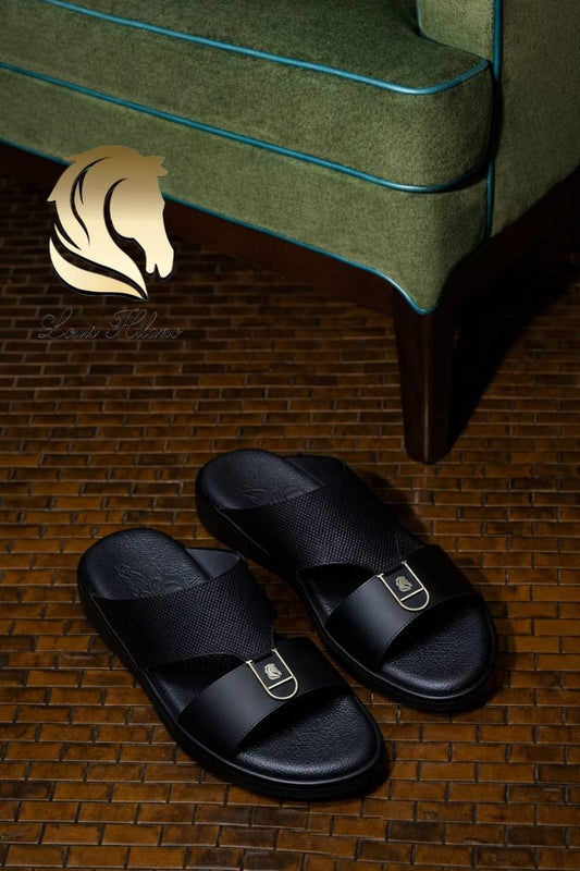 Louis Hilano Slippers for men master quality 
260 dhs❣️ 
with box and paper bag size 🎁available 
40to46 (6to12)

Zain59
♥️♥️♥️