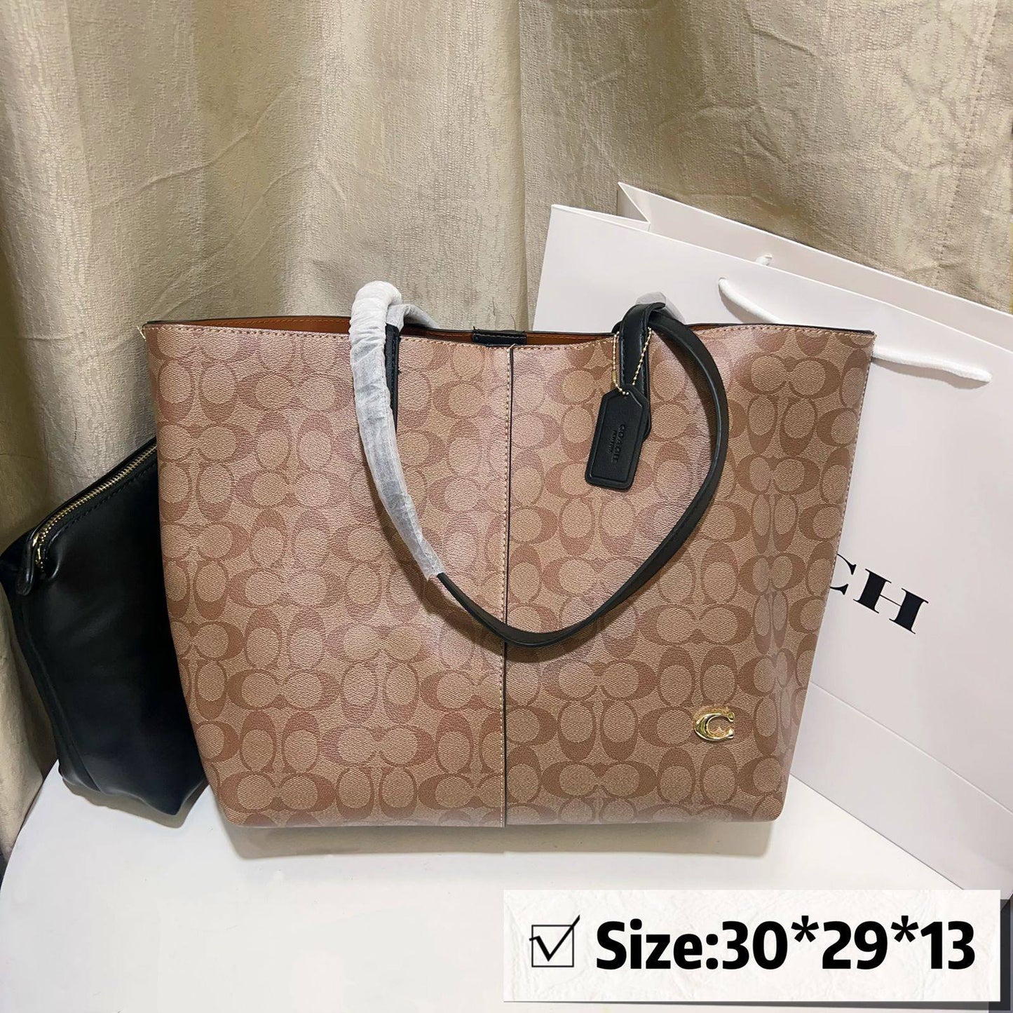 Coach
115 dhs❣️

Zain46
♥️♥️♥️