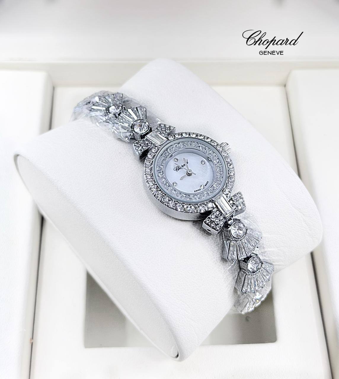 Chopard Ladies
55 dhs✅

Zain29
♥️♥️♥️