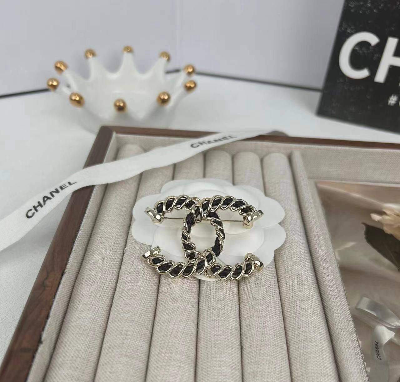 Chanel
60 dhs🪙

Zain89
♥️♥️♥️