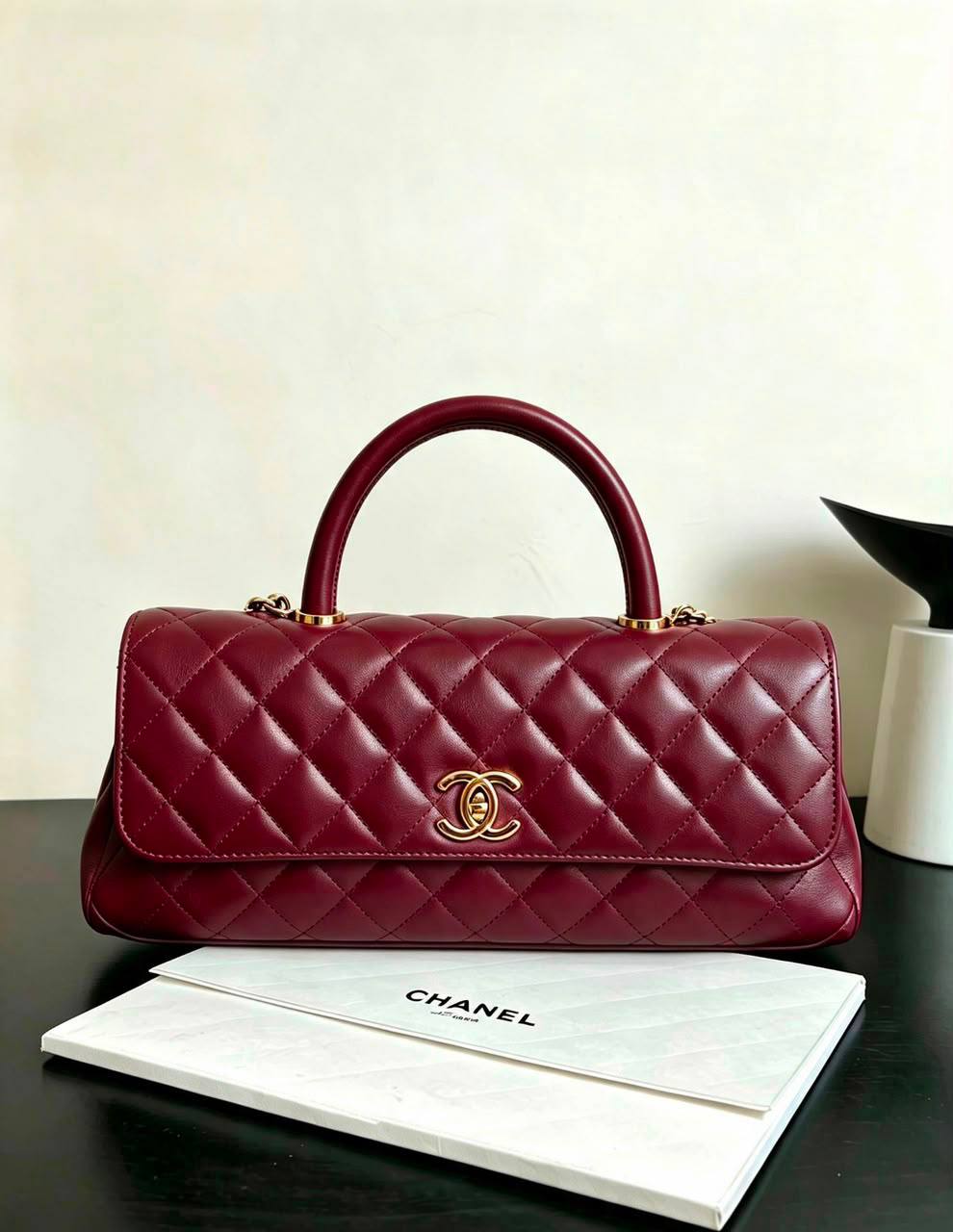 Chanel
130 dhs🇦🇪🇦🇪
size：26cm 
High-quality with box

Zain35
♥️♥️♥️