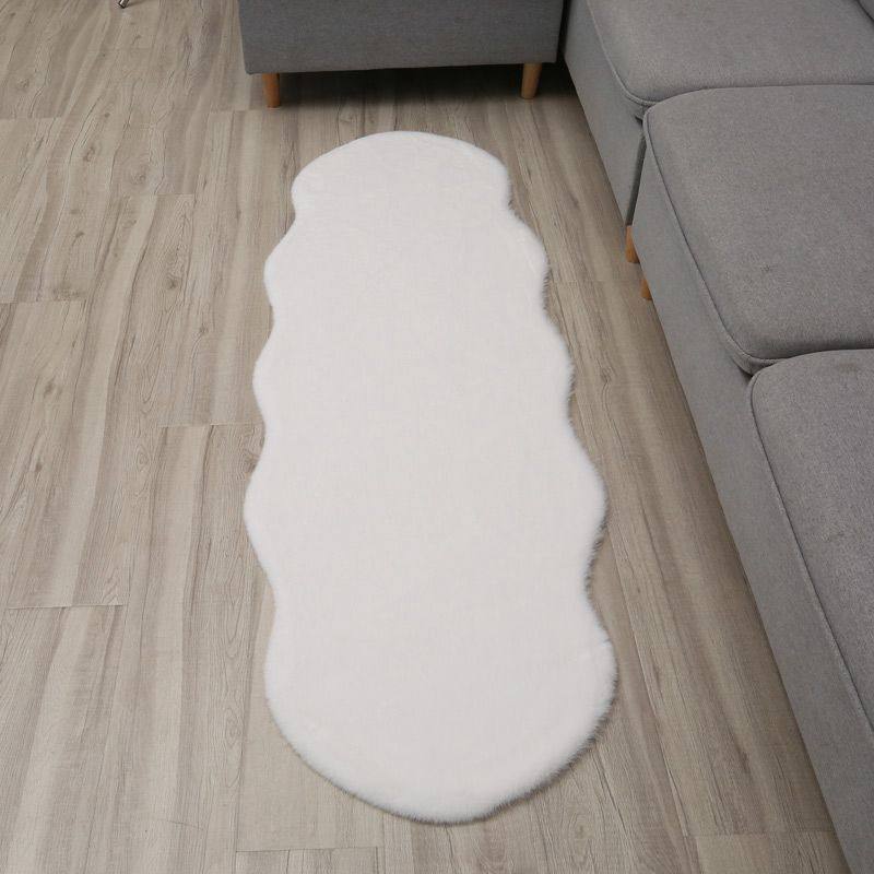 Runner
Far 
Size 180/60
75 dhs🪙💕

Zain99
♥️♥️♥️