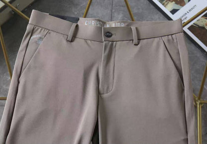 DIOR
Men’s Pant
Master Quality 
32/34/36/38/40
380 dhs✅

Zain276
♥️♥️♥️