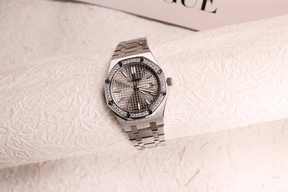 Ap watch 
For Ladies 

220 dhs🇦🇪🇦🇪

Zain33
♥️♥️♥️