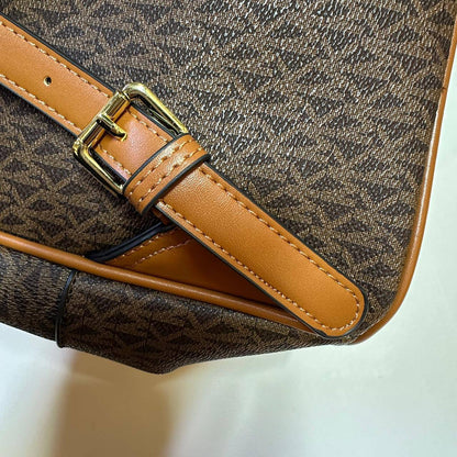 MK 
BACKPACK 
 GOOD QUALITY  
100 dhs🇦🇪🇦🇪

Zain295
♥️♥️♥️