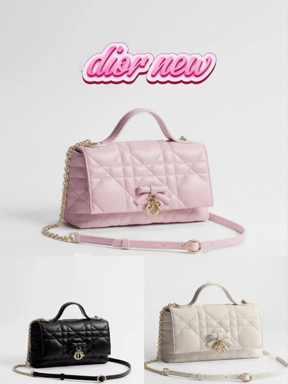 💗  Dior MissLady
1️⃣ First quality +🎁
Size : 25 * 9 * 20 cm
125 dhs✅
with box 🎁

Zain115
♥️♥️♥️