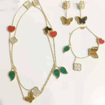 VANCLEAF SET
MASTER💫✨

230 dhs🇦🇪🇦🇪

WITH BOX AND PAPER BAG🛍️🎁


Zain89
♥️♥️♥️