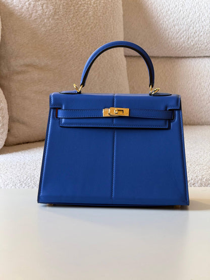 Hermes 


kelly 25cm💕master quality😍

with box❤️

580 dhs❤️💚❤️

Zain52
♥️♥️♥️
