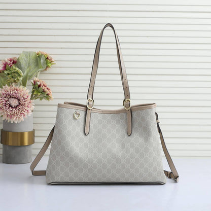 Gucci
high quality
37cm
120 dhs✅

Zain136
♥️♥️♥️