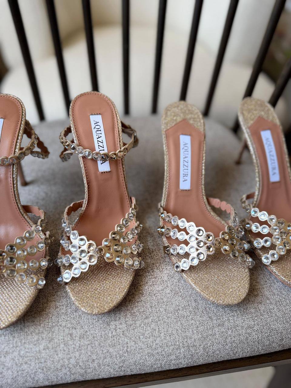 Aquazzura
𝑨𝑨𝑨 𝑸𝑼𝑨𝑳𝑰𝑻𝒀
𝑺𝑰𝒁𝑬 {35 𝒕𝒐 42}
450 dhs✅

Zain81
♥️♥️♥️