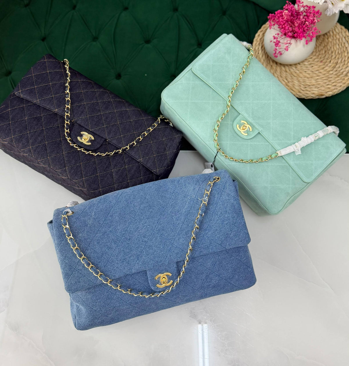 CHANEL✨
Size: 32Cm💥
Available original box 📦 
With full packing 🎀🎀
Super high quality 💥💥

For Price 👇 WhatsApp✅
0568585901 
0507557372
0552275751 Owner Zain 👌

Zain283
♥️♥️♥️