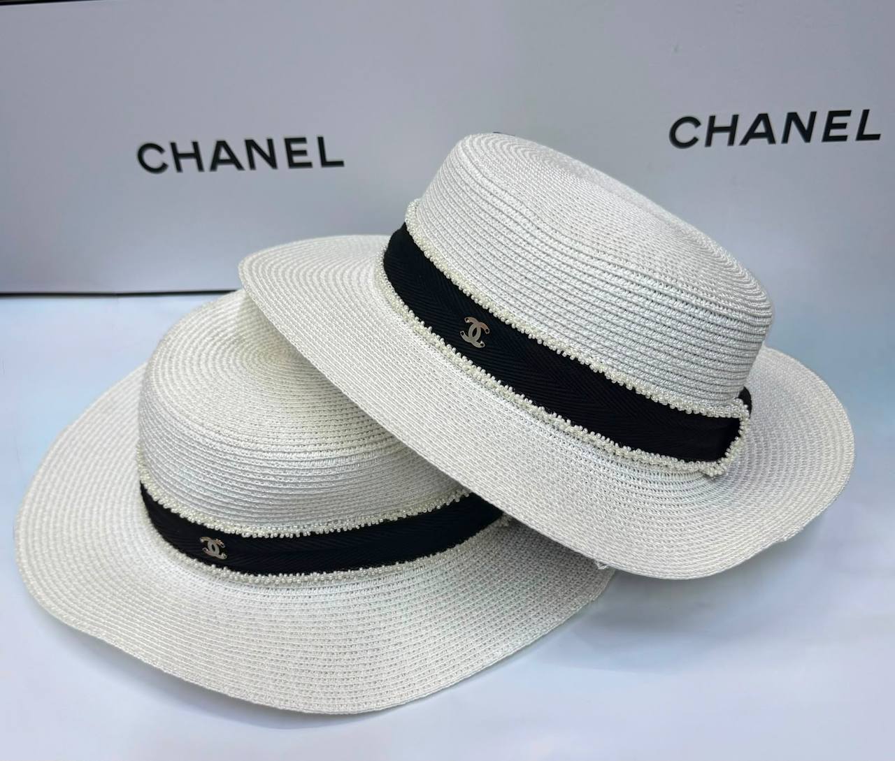 HAT
60 dhs💓

Zain93
♥️♥️♥️