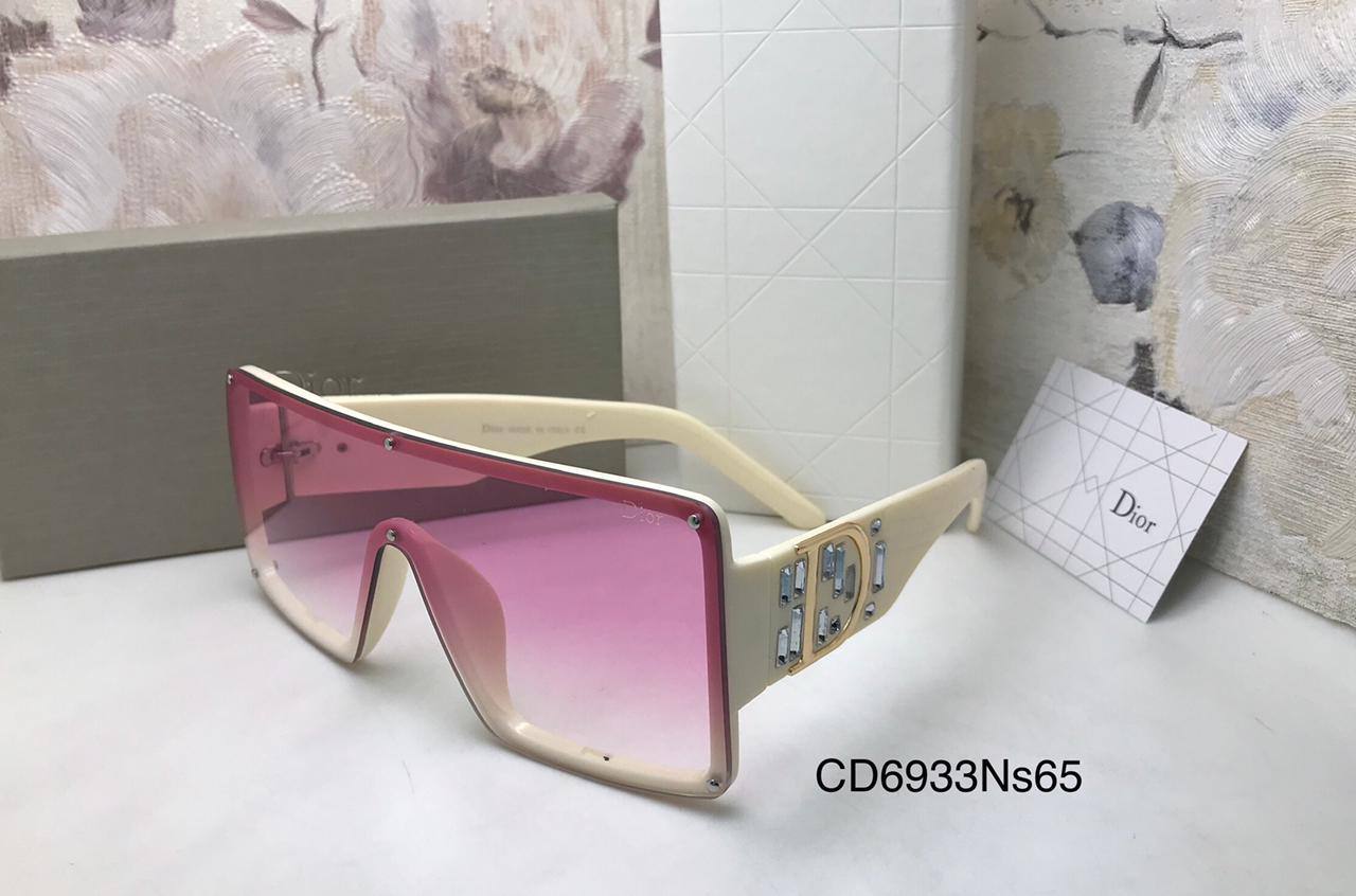 Dior
70 dhs🪙🌺

Zain126
♥️♥️♥️