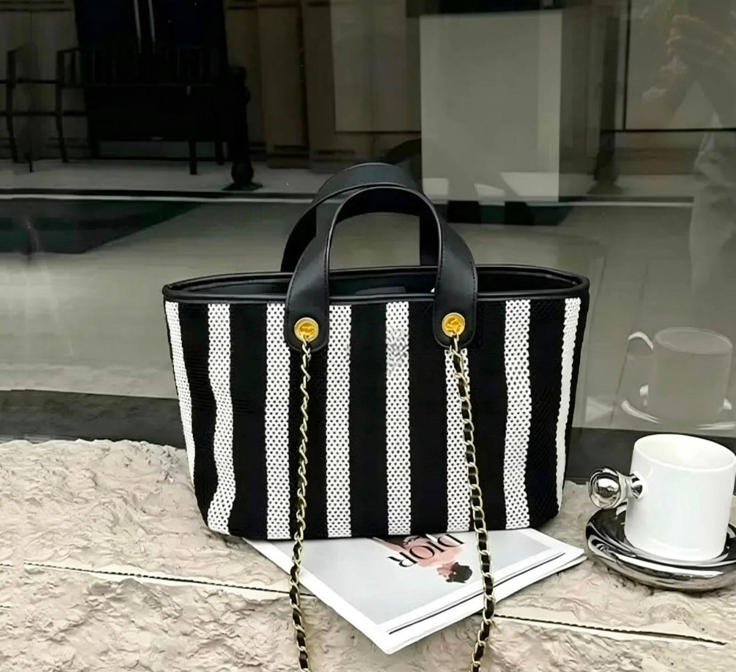 CHANEL
GOOD QUALITY 
130 dhs✅

Zain295
♥️♥️♥️
