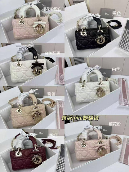 DIOR 
120 dhs✅
with box

Zain90
♥️♥️♥️