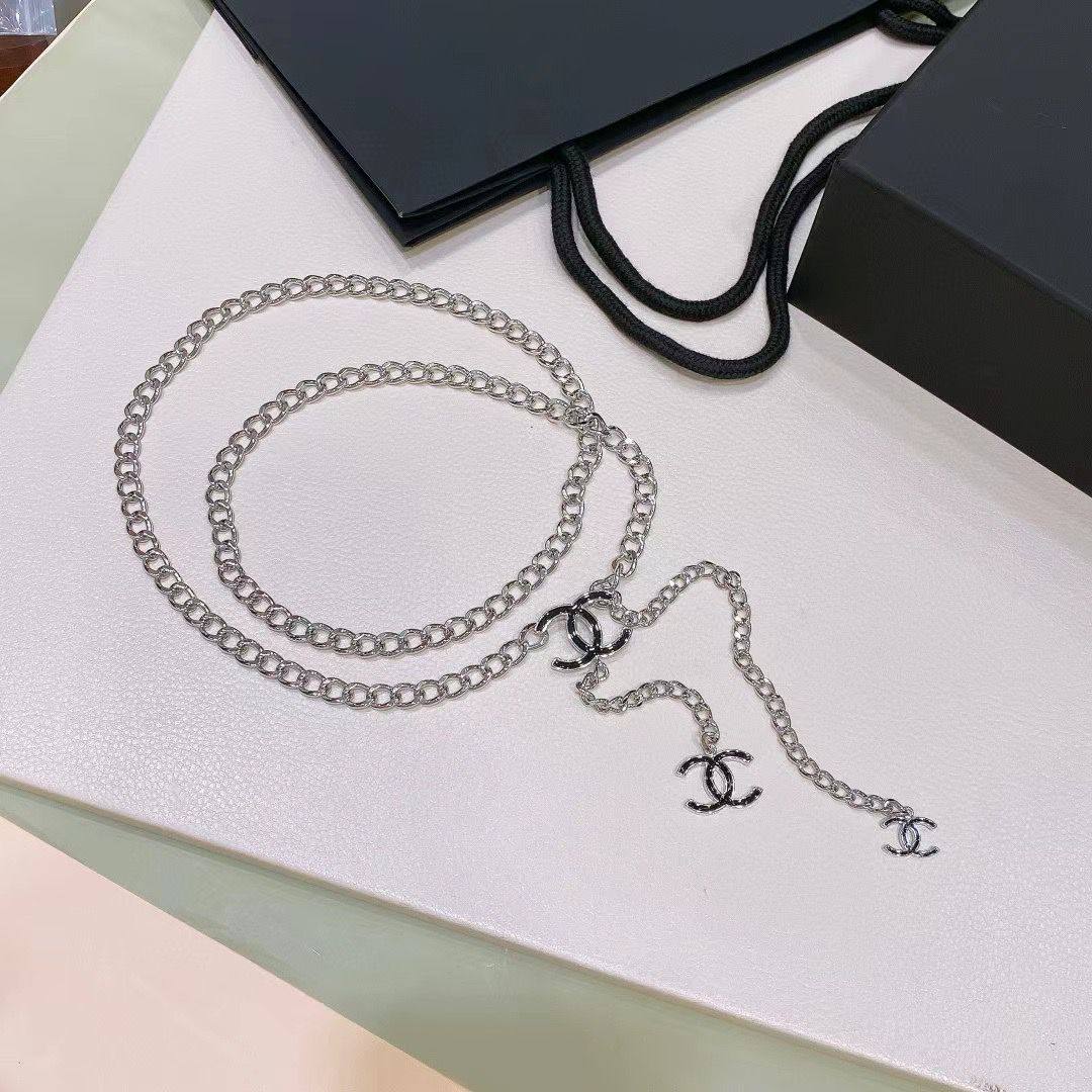 CHANEL - GUCCI
💙*SUPER MASTER QUALITY*💙
💙*ORIGINAL PACKAGING*💙
380 dhs🌺

Zain281
♥️♥️♥️