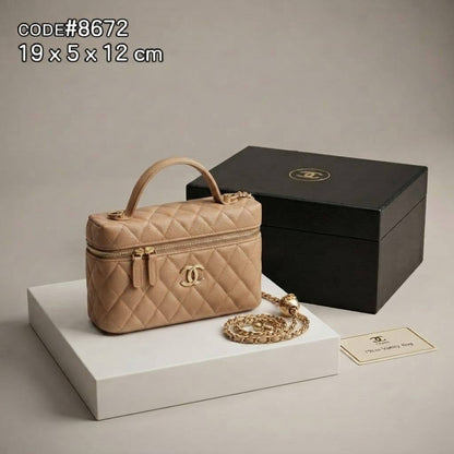 CHANEL ᴠᴀɴɪᴛʏ ᴄʟᴜᴛᴄʜ ᴛᴏᴘ ʜᴀɴᴅʟᴇ ʙᴀɢ ᴡɪᴛʜ ɢᴏʟᴅ ʟᴏɴɢ ᴄʜᴀɪɴ sᴛʀᴀᴘ sɪᴢᴇ : 19 cm WITH BOX
80 dhs🇦🇪🇦🇪


Good material quality 

Zain31
♥️♥️♥️