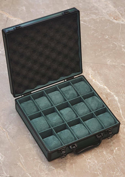 Watches  Box
good quality 
220 dhs🪙💕

Zain59
♥️♥️♥️