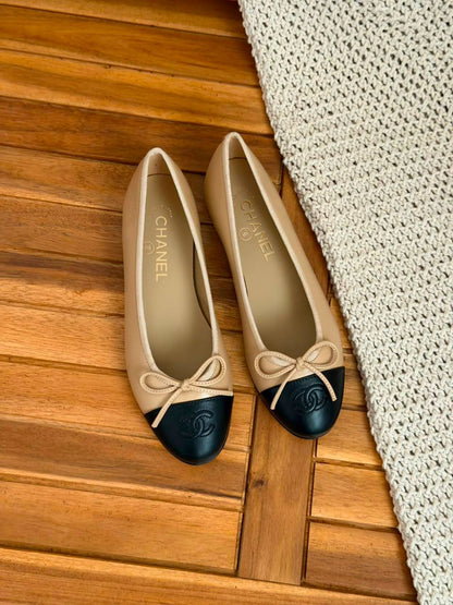 CHANEL
Size 36-41
_Super master high quality_🪡
450 dhs✅

Zain176
♥️♥️♥️