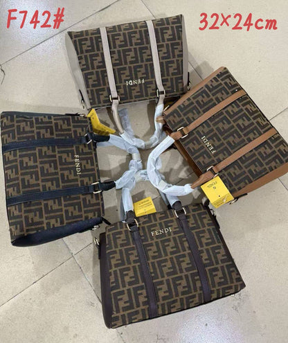 Fendi
70 dhs❣️

Zain50
♥️♥️♥️