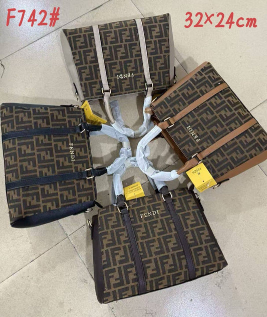 Fendi
70 dhs❣️

Zain50
♥️♥️♥️