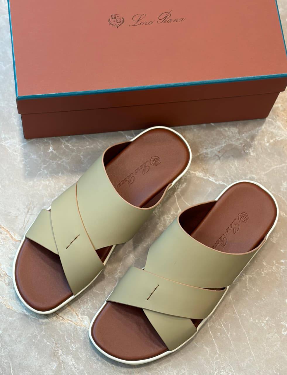 Loro piana 
slippers for men master quality 
290 dhs🌺
size available (40to46) 6to12

Zain59
♥️♥️♥️