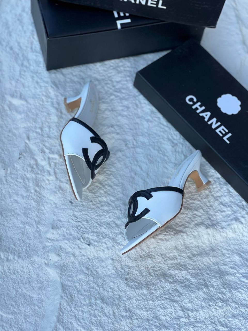 💥𝐑𝐄𝐒𝐓𝐎𝐂𝐊𝐒 💥

✨𝐂𝐇𝐀𝐍𝐄𝐋 ✨
💯high quality
Size 36-37-38-39-40-41

110 dhs🇦🇪🇦🇪🇦🇪
Zain21
♥️♥️♥️