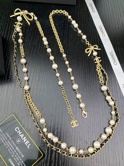 Chanel NECKLACE
120 dhs🪙🌨️ 

with Box And Paper Bag
🎁🎁🎁

Zain89
♥️♥️♥️