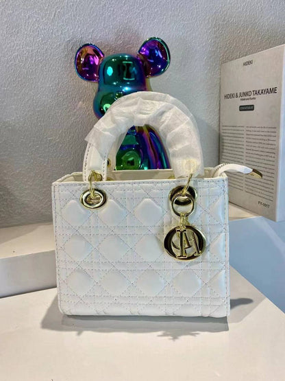 Dior
75 dhs👑

With Box
🎁🎁🎁

Zain50
♥️♥️♥️