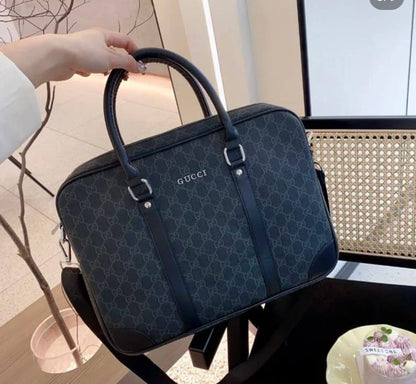 LV - Gucci

Laptop Bags
100 dhs✅

Zain235
♥️♥️♥️