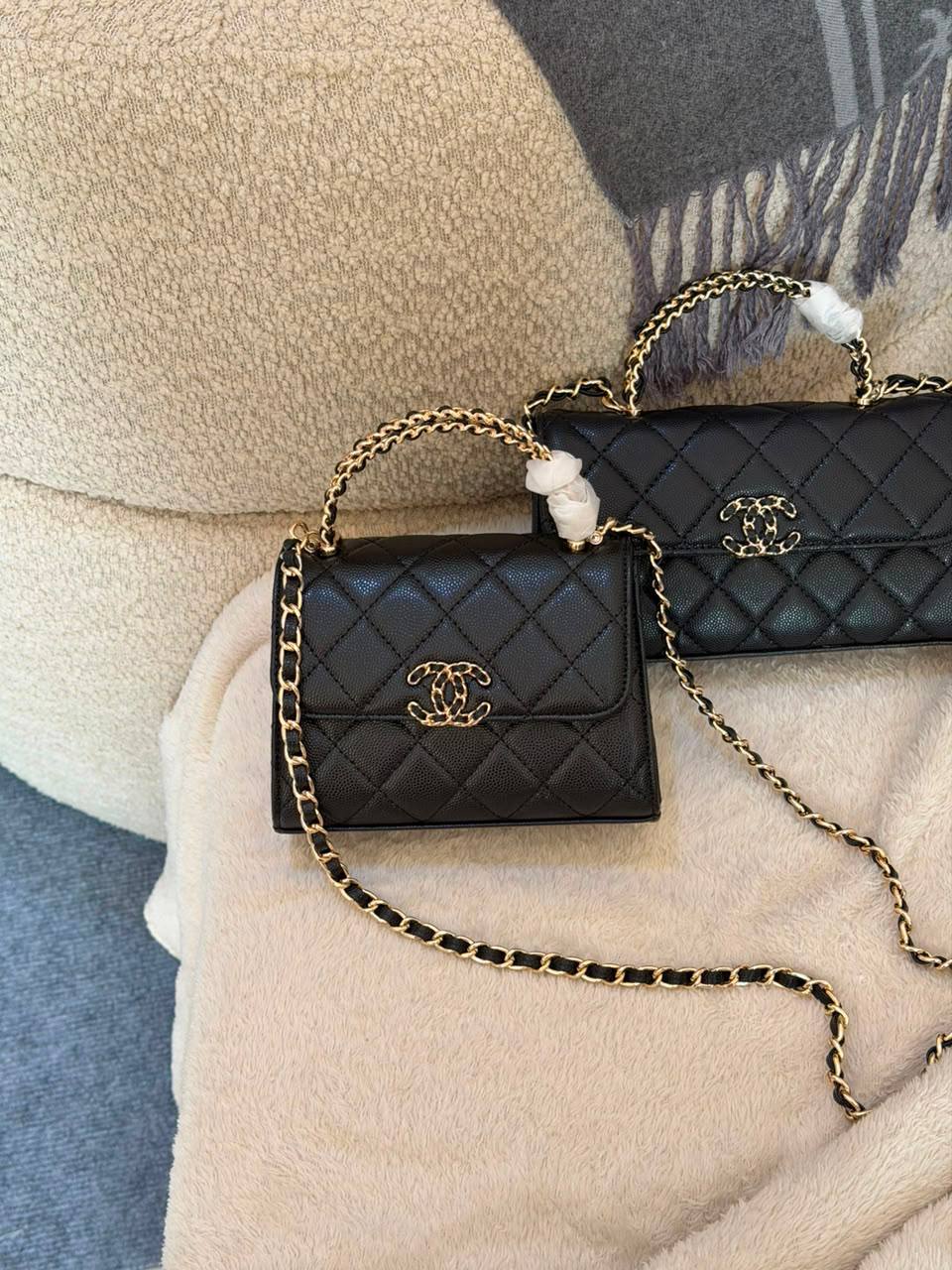 Chanel

Big:230 dhs🇦🇪🇦🇪
Small: 210 dhs🇦🇪🇦🇪

Zain134
♥️♥️♥️