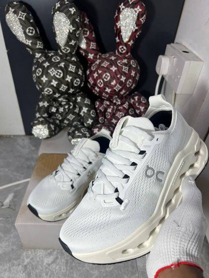 ON Cloudsurfer Max ‘White’🤍
36-45 AVAILABLE 🤩
210 dhs💓

Zain242
♥️♥️♥️