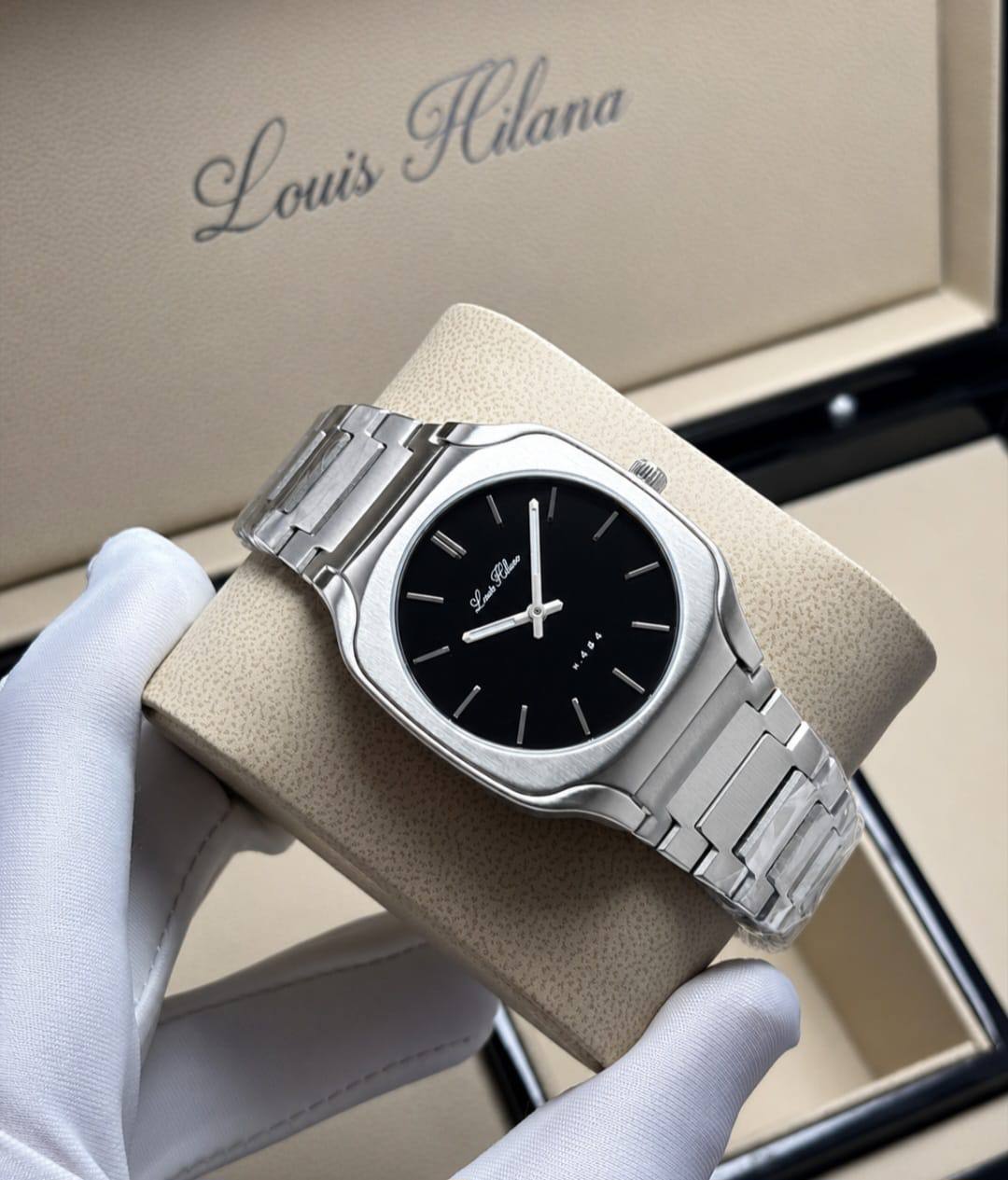 Louis Hilano watch for men good quality 
260 dhs🇦🇪🇦🇪

Zain59
♥️♥️♥️