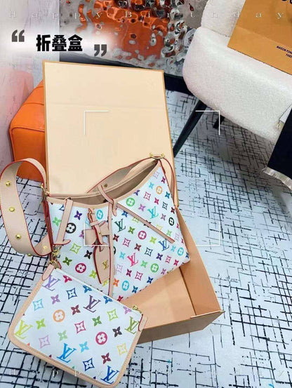 Lv

Small price105 dhs🇦🇪🇦🇪
with 2 box 

Big size price 115 dhs🇦🇪🇦🇪
with 2 box

Zain203
♥️♥️♥️