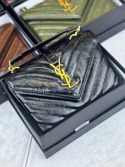 YSL 🆕

GOOD QUALITY 💫

2 MATERIALS ☘️

100 dhs🇦🇪🇦🇪

WITH BOX 📦

Zain28
♥️♥️♥️