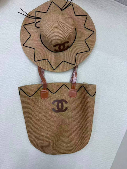 CHANEL
Hat & bag
size:30cm
90 dhs💓

Zain04
♥️♥️♥️
