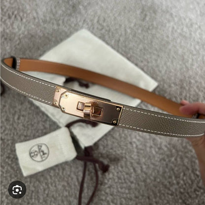Hermes Belt

65 dhs✅

with box
🎁🎁🎁

Zain235
♥️♥️♥️