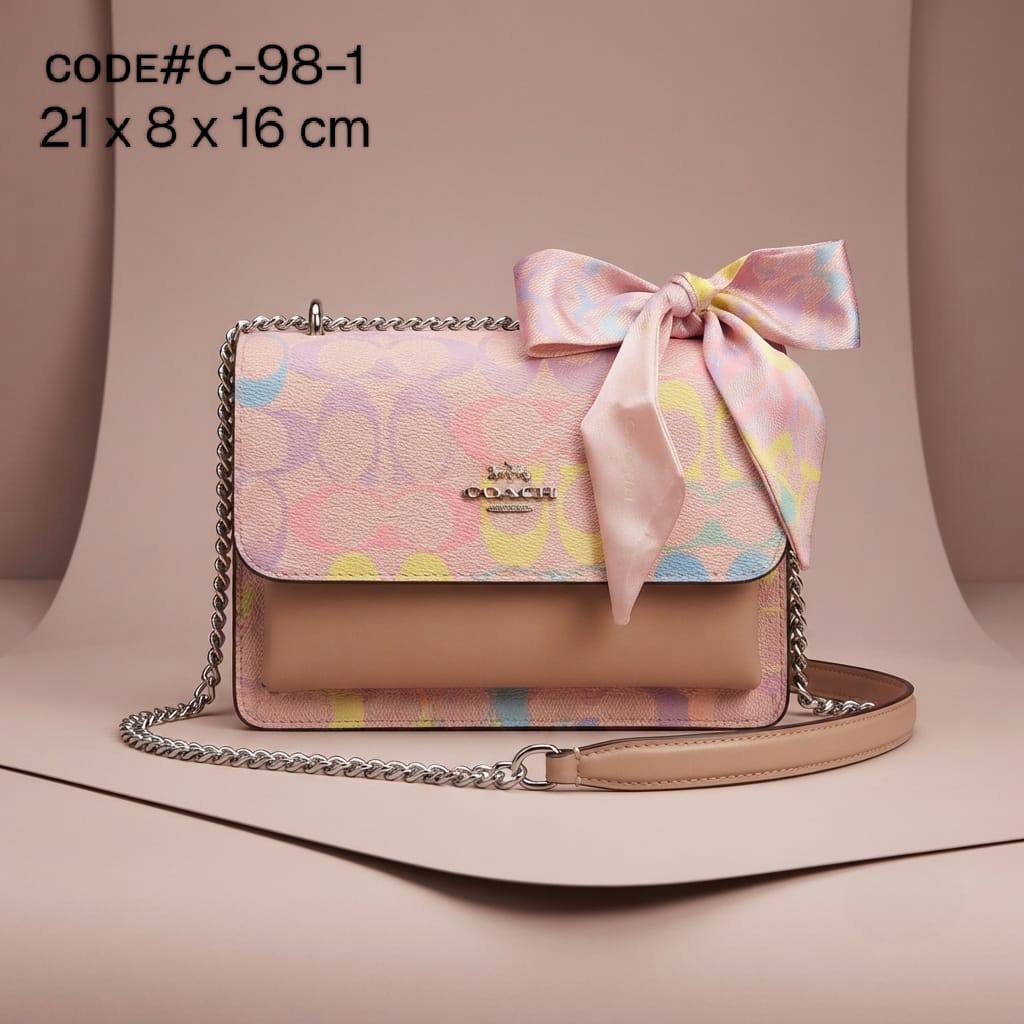 Coach ᴋʟᴀʀᴇ
sʜᴏᴜʟᴅᴇʀ & ᴄʀᴏssʙᴀɢ
ғᴇᴀᴛᴜʀɪɴɢ ᴘᴀsᴛᴇʟ ᴄᴏʟᴏʀs
sɪɢɴᴀᴛᴜʀᴇ ᴄᴀɴᴠᴀs ᴅᴇsɪɢɴ
ᴅᴇᴄᴏʀᴀᴛɪᴠᴇ ʙᴏᴡ ᴅᴇᴛᴀɪʟ
sɪʟᴠᴇʀ ʜᴀʀᴅᴡᴀʀᴇ
sɪᴢᴇ : 21 cm
ᴡɪᴛʜ BOX

80 dhs✅

Zain31
♥️♥️♥️