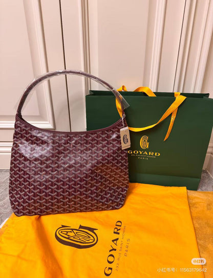 GOYARD
Size   42cm
90 dhs🪙💚
+paper bag

Zain04
♥️♥️♥️