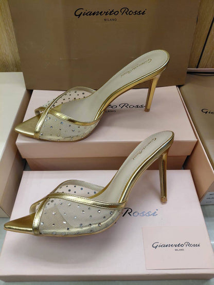 Gianvito Rossi 9cs
High Heel New Arrived 
High Quality 
Size 36 To 41

100DHS🇦🇪🇦🇪🇦🇪

Zain120
♥️♥️♥️