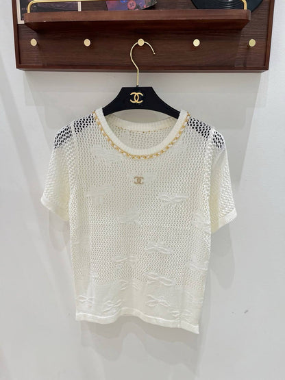 CHANEL
Women’s Tshirt 
Master Quality 
SML
250 dhs✅

Zain276
♥️♥️♥️
