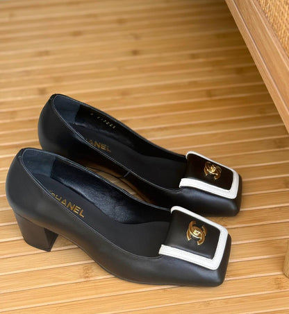 Chanel
Super Master
𝗦𝗶𝘇𝗲 𝟯𝟲 𝘁𝗼 𝟰𝟭 
450 dhs✅

Zain302
♥️♥️♥️