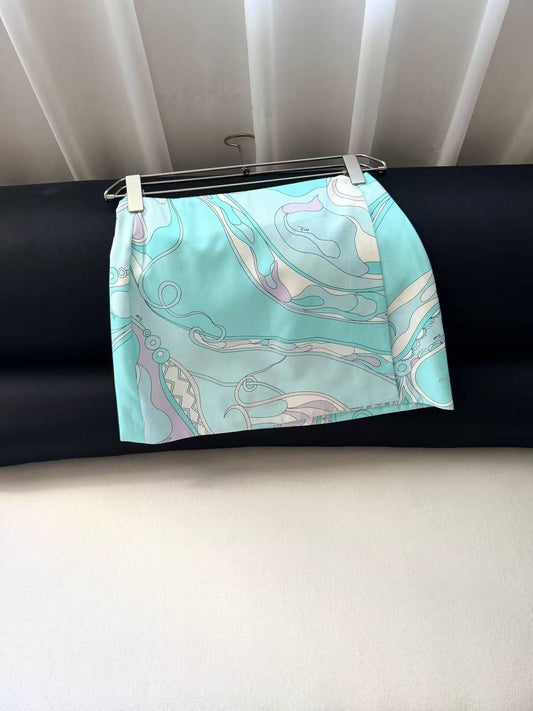 PUCCI new
✨VIP QUALITY ✨
        💯 silk😍
Size :36-38-40-42
1750 dhs🇦🇪🇦🇪

Zain287
♥️♥️♥️